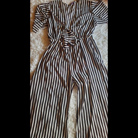 Stripe Jumpsuit - Picture 3 of 6